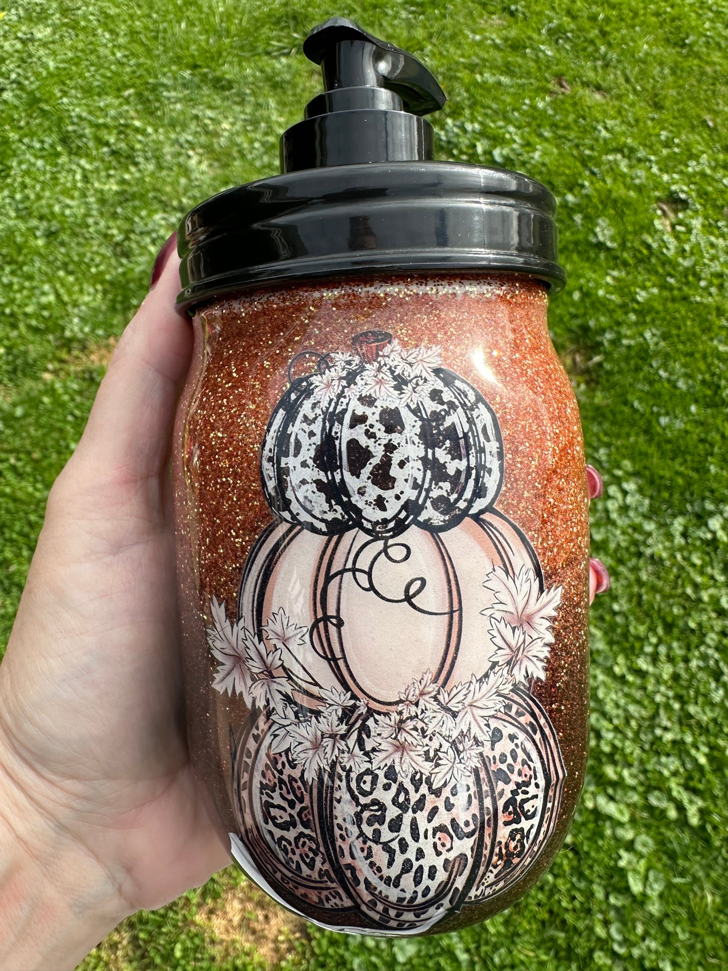 Mason jar soap dispenser